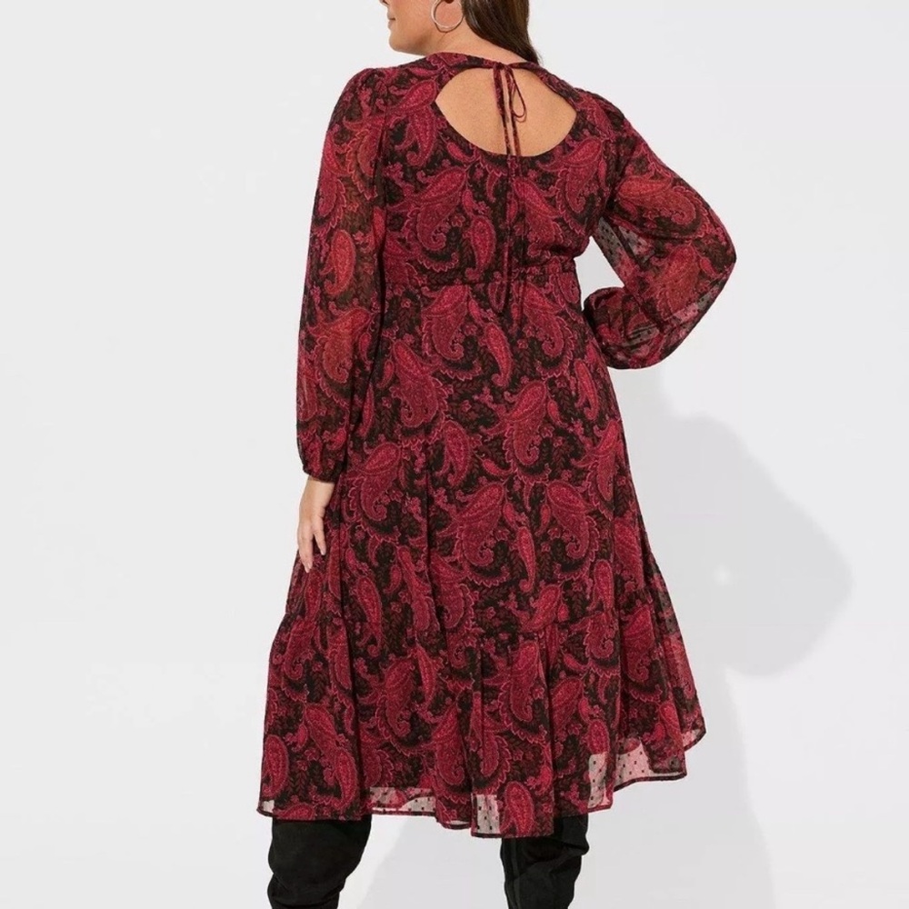 Torrid Women’s Chiffon Red and Black Paisley Dress Size 3X